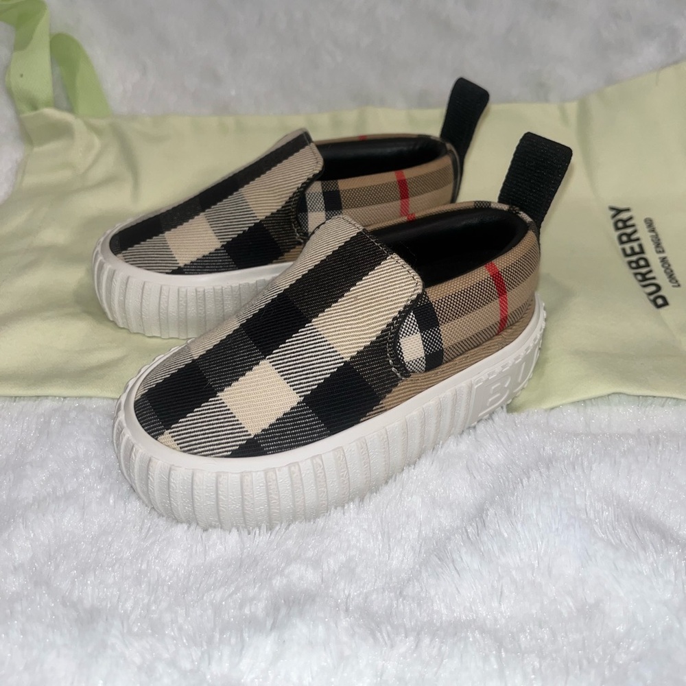 Burberry toddler slip on